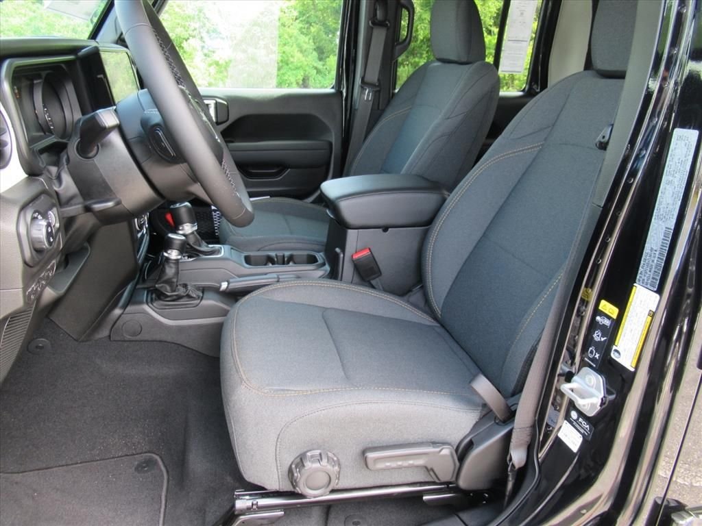 New 2026 Black Clearcoat Jeep Sport S image 18