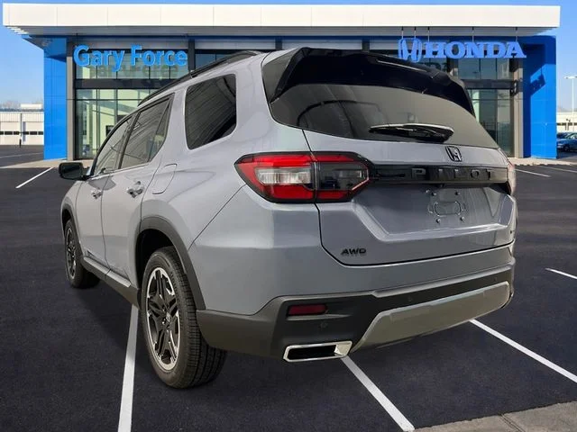 New 2026 Sonic Gray Pearl Honda Touring image 3