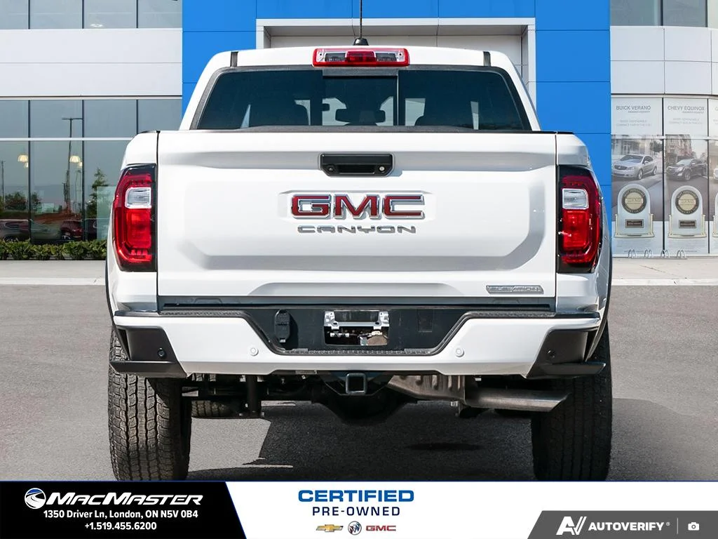 Used 2025  GMC Elevation image 5
