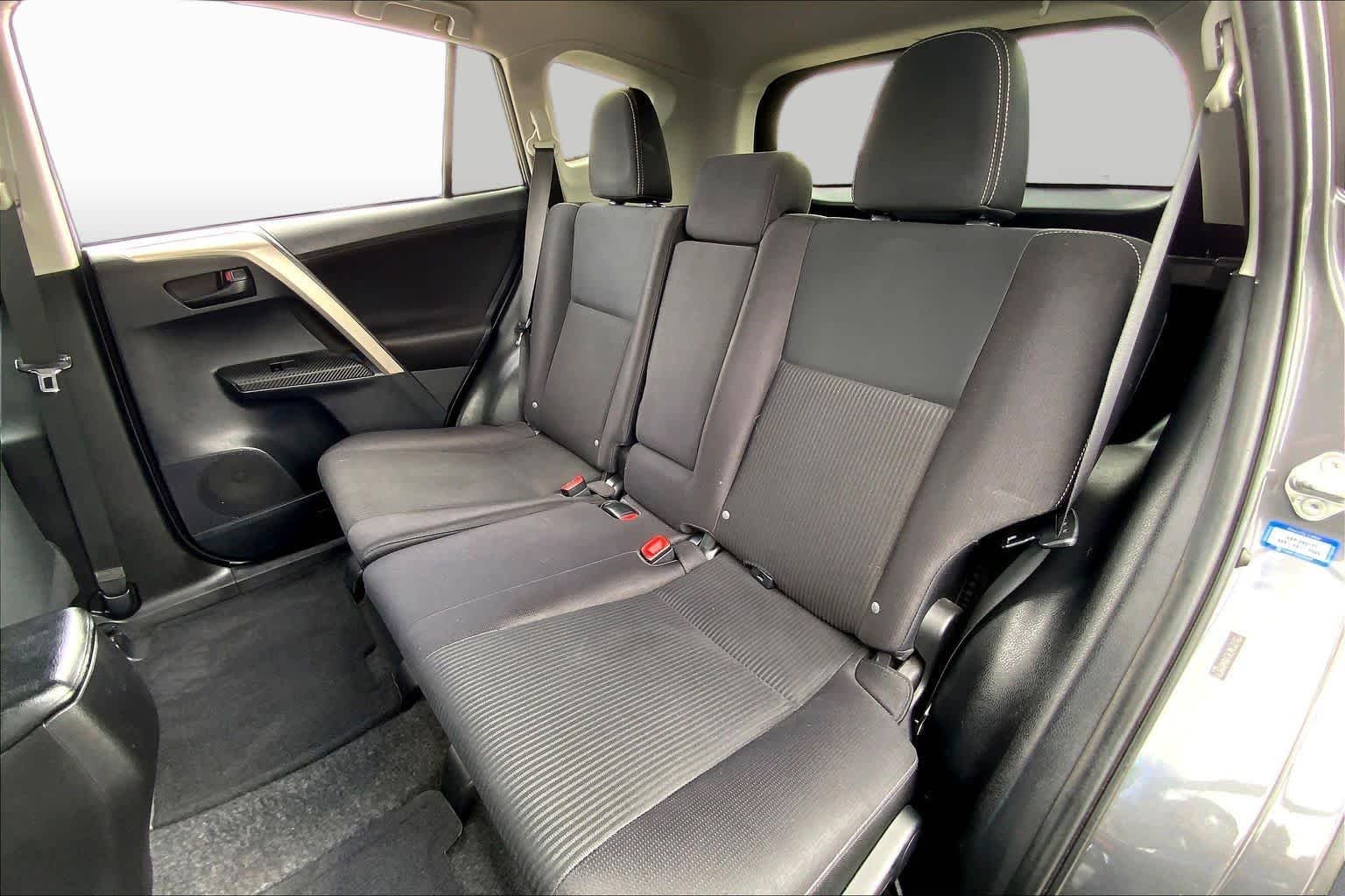 Used 2013 Magnetic Gray Metallic Toyota XLE image 13
