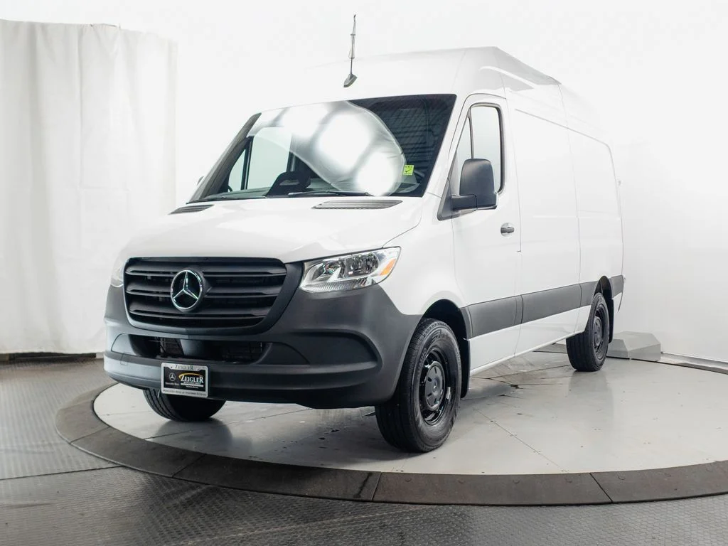 Used 2025 Arctic White Mercedes-Benz Cargo 144 WB image 3