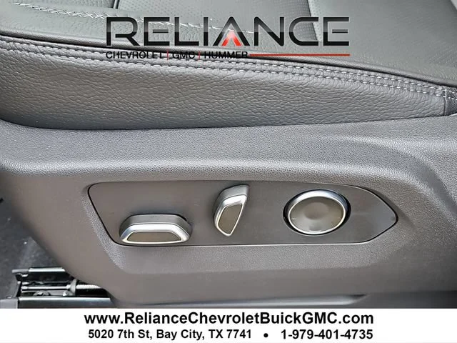 2026 GMC Yukon Denali - Photo 18