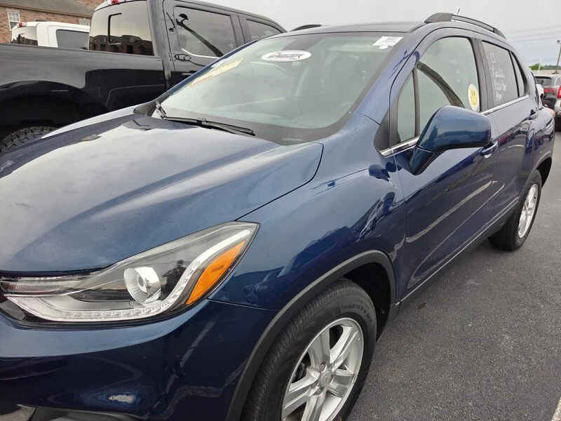 Used 2020 Pacific Blue Metallic CHEVROLET LT image 4