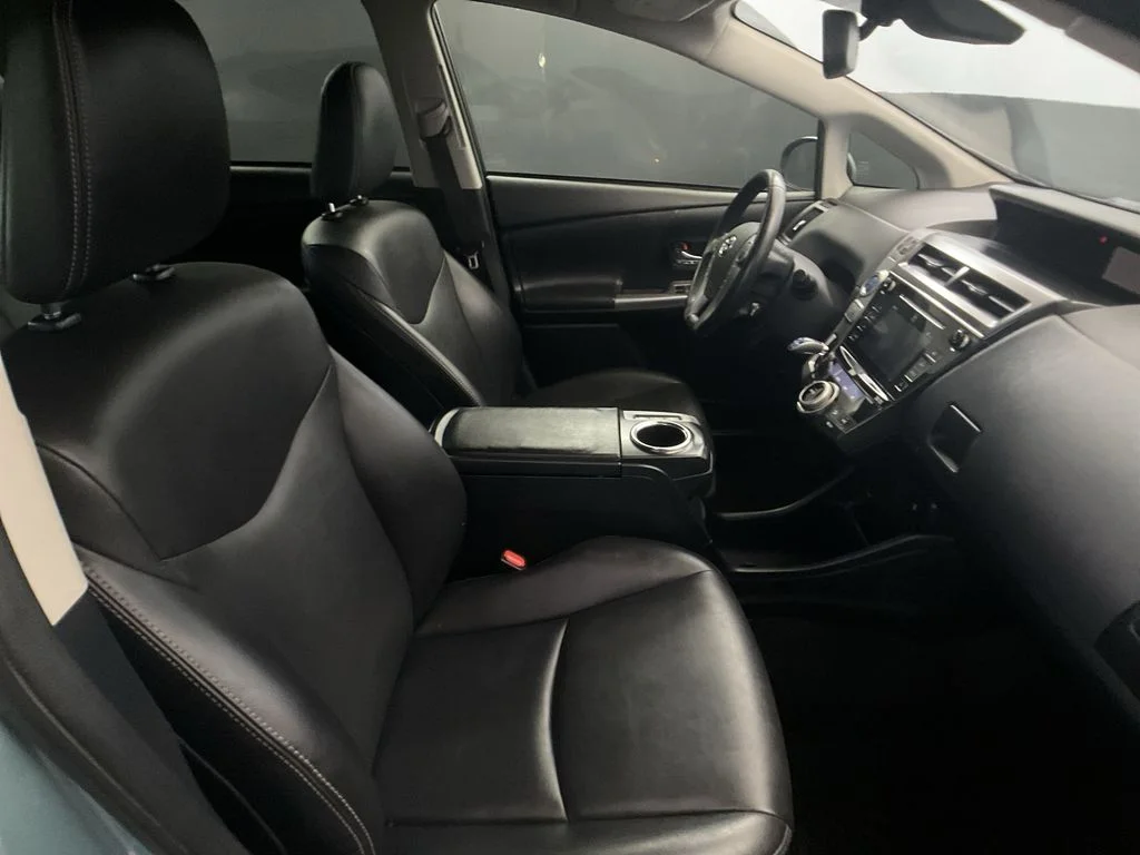 Used 2016 Sea Glass Pearl Toyota Five image 26