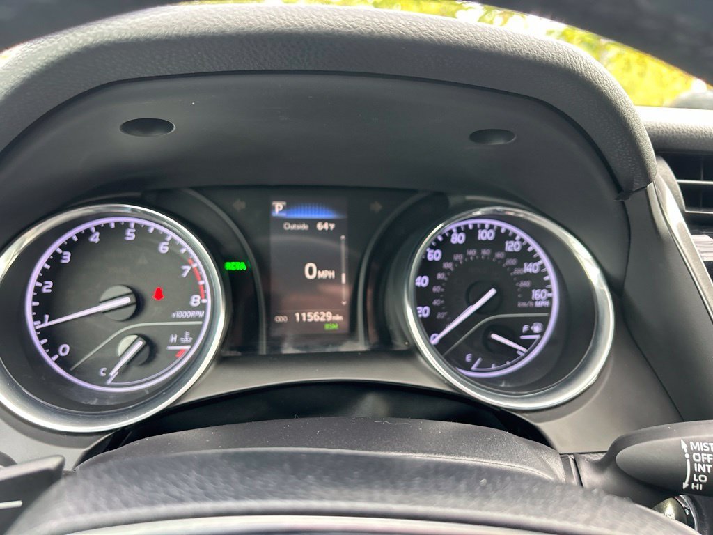 Used 2018 Midnight Black Metallic Toyota SE image 22