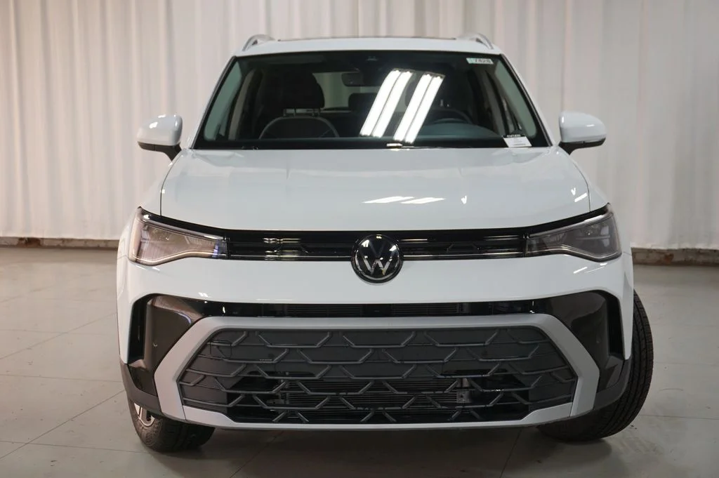 New 2026 Pure White Volkswagen 1.5T SE image 5