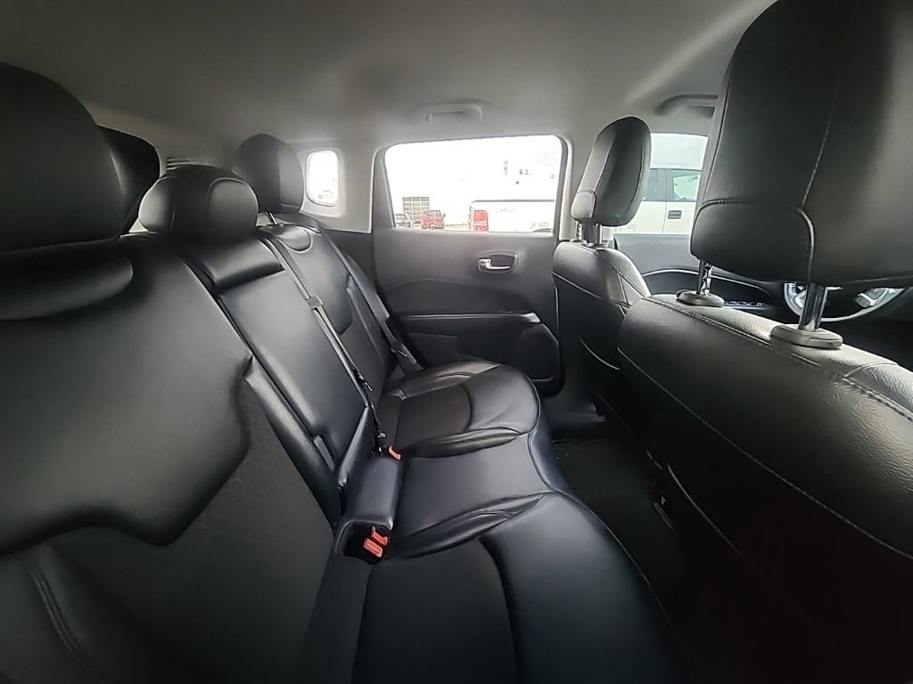 Used 2021 Velvet Red Pearlcoat Jeep Altitude image 5