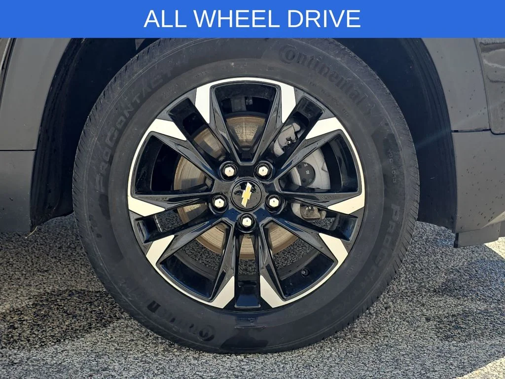 Used 2023 Black Chevrolet LT image 34