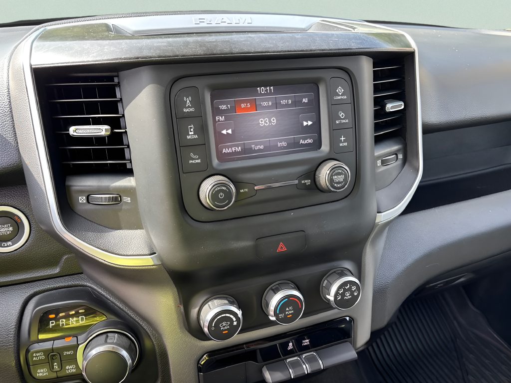 Used 2020 Blue Ram Big Horn/Lone Star image 17