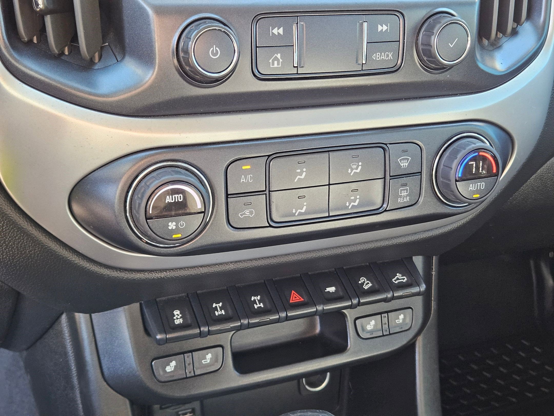 Used 2022 Black Chevrolet 4WD ZR2 image 23
