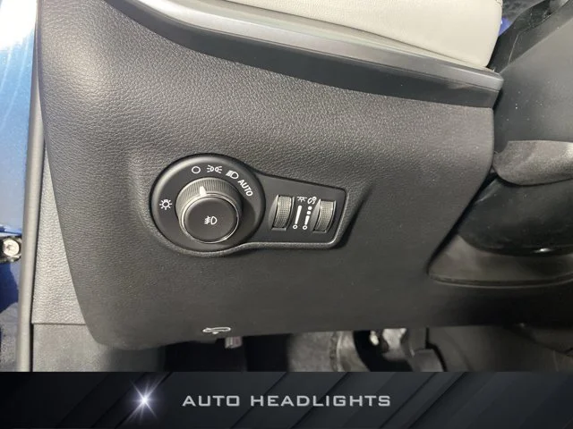 New 2026 Fathom Blue Pearl-Coat Exterior Paint Jeep Limited image 23