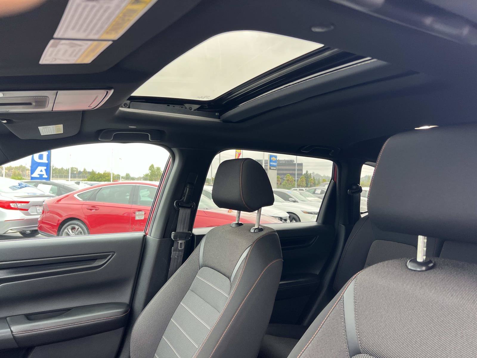 2025 Honda CR-V Sport - Photo 18