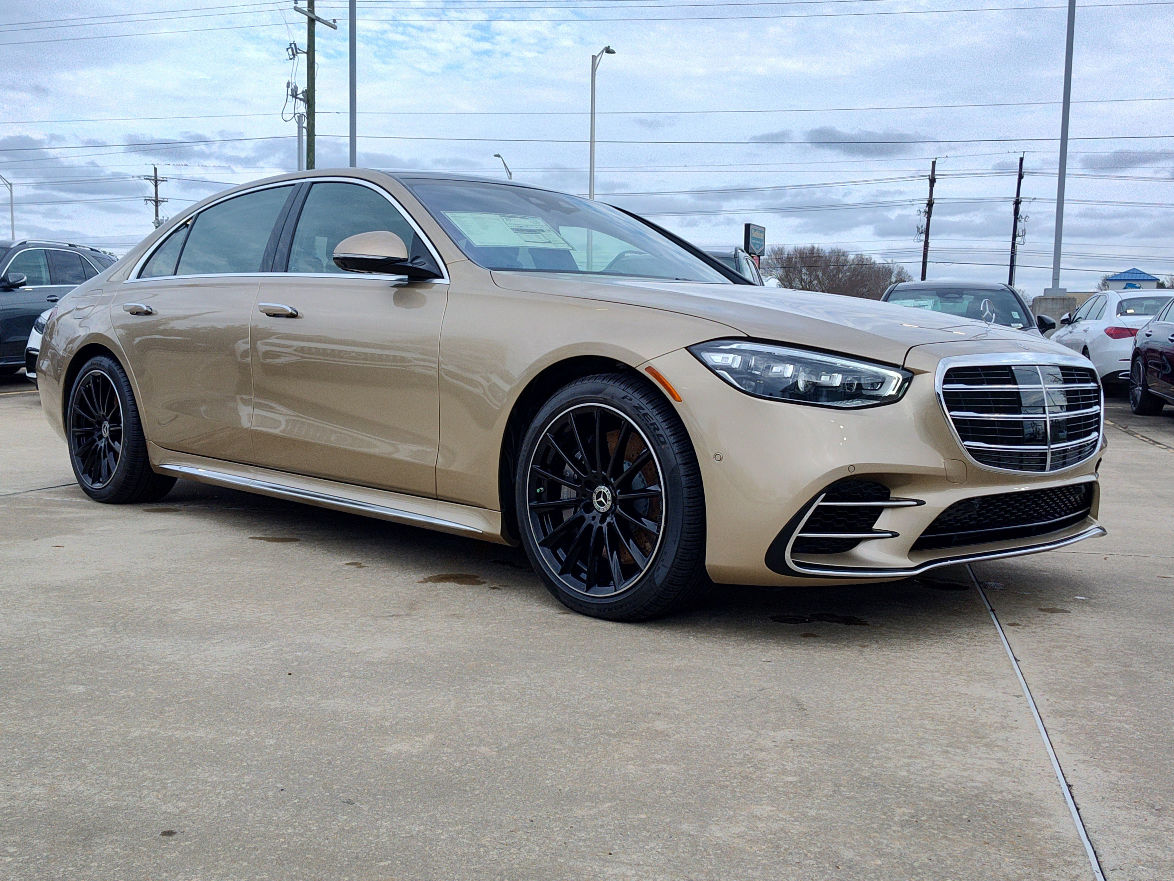 New 2026 MANUFAKTUR Kalahari Gold Metallic Mercedes-Benz S 580 image 20
