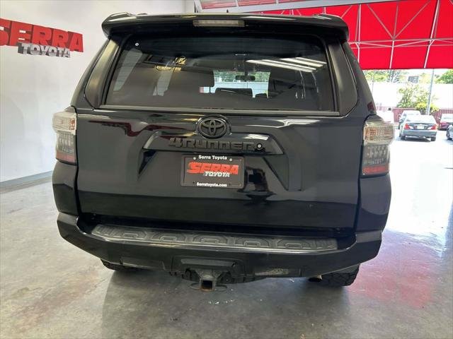 Certified Used 2019 MIDNIGHT BLACK METALLIC Toyota  image 4