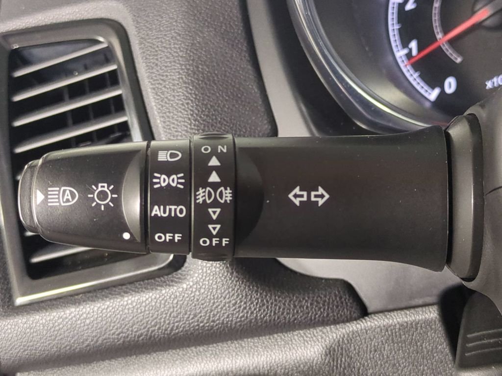 Used 2024  Mitsubishi 2.0 ES image 29