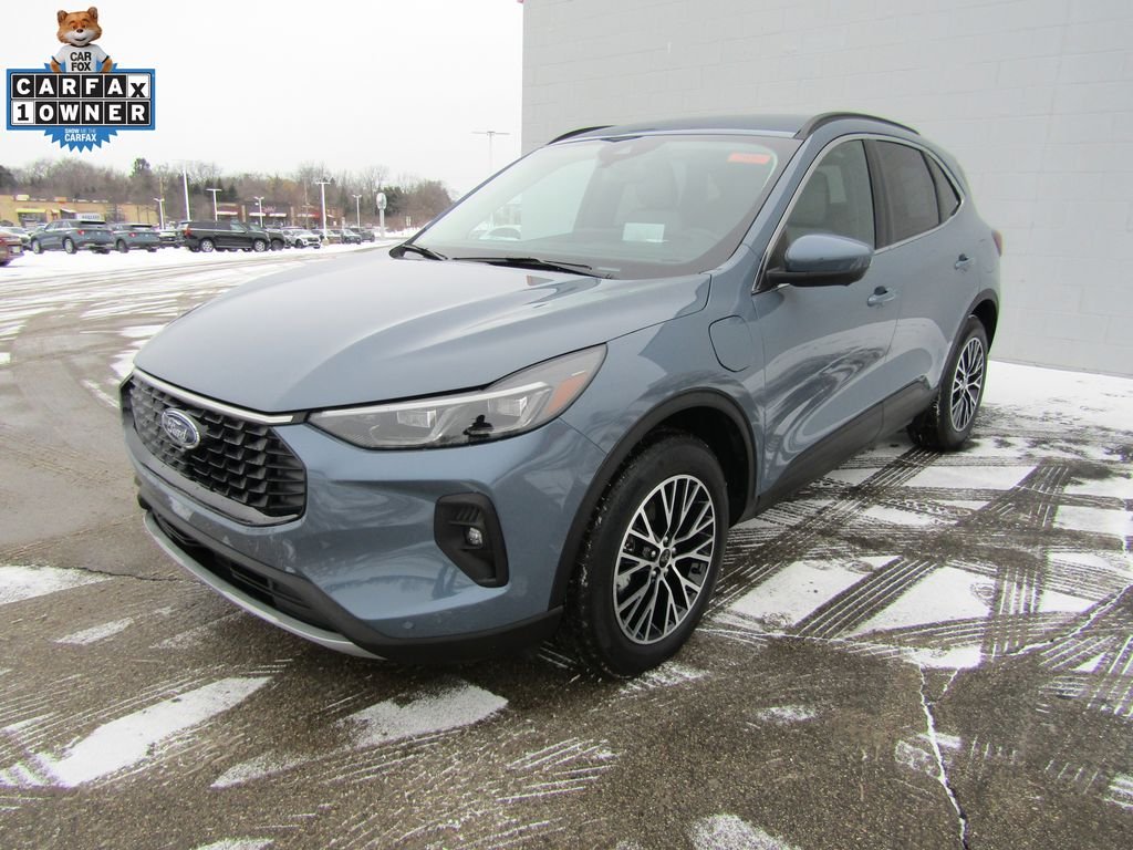 Used 2025 Ford Escape Plug-in hybrid PHEV with VIN 1FMCU0E1XSUA27801 for sale in Racine, WI