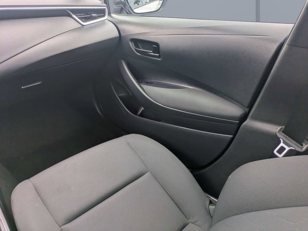 Used 2023 White Toyota LE image 16