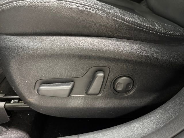 Used 2018 Blue Hyundai Limited image 9