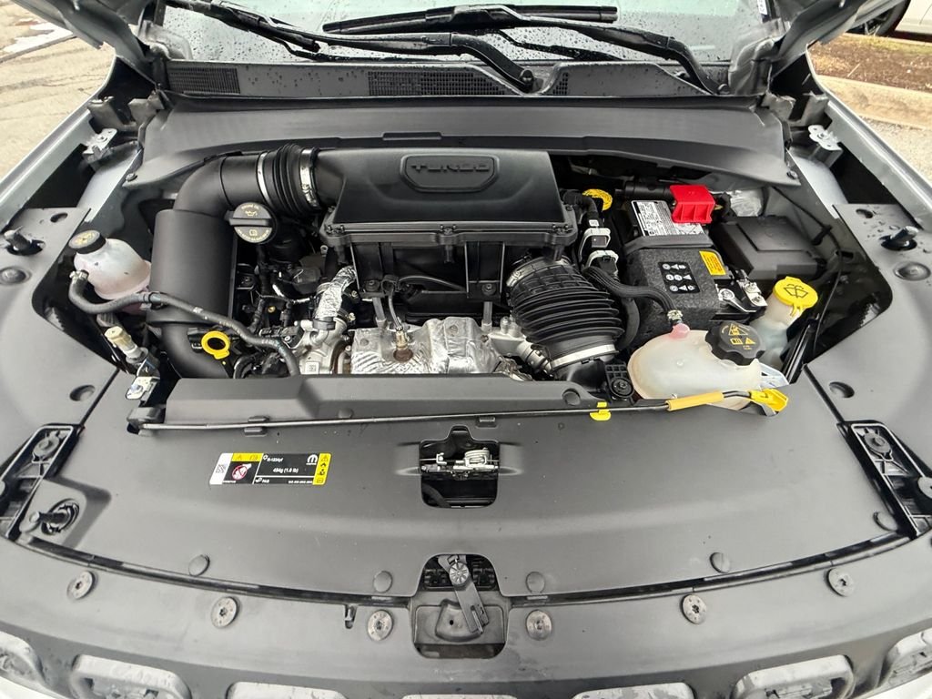 Used 2025 Silver Jeep Trailhawk image 20