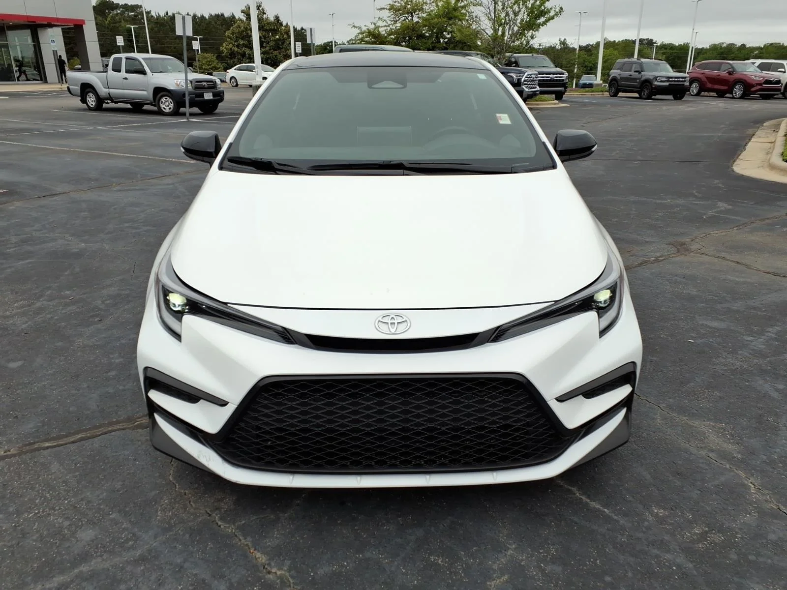 Used 2025 Ice Cap/Midnight Black Metallic Toyota FX image 7