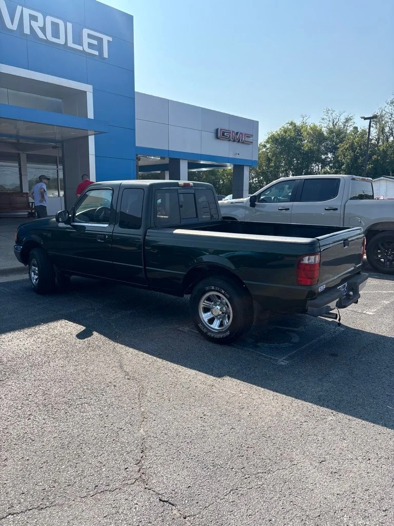 Used 2001  Ford XLT image 4