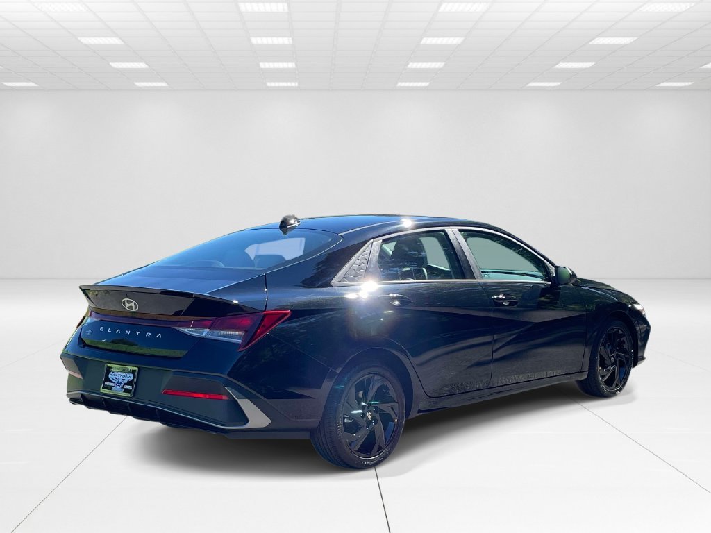 New 2026 Black Hyundai SEL Sport Plus image 6