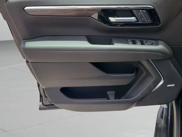 New 2026 Black Chevrolet LT image 20