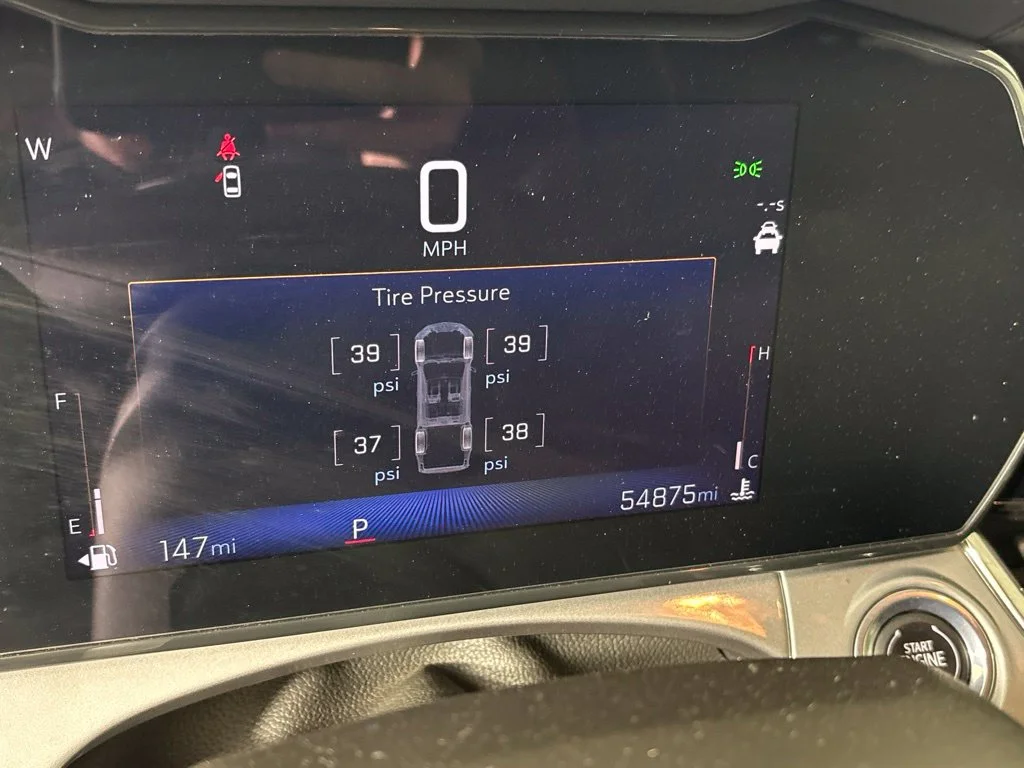 Used 2025 White Chevrolet LT image 31