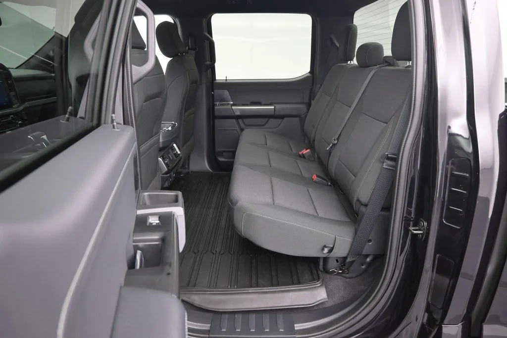 Certified Used 2025 Gray Ford Platinum image 9