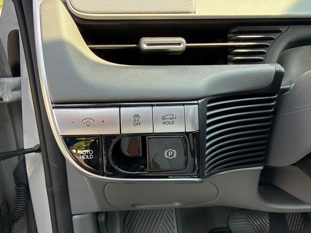 Used 2023 Cyber Gray Hyundai SEL image 16