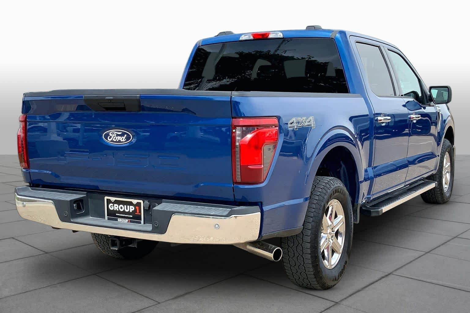 Used 2025 Atlas Blue Metallic Ford XLT image 13
