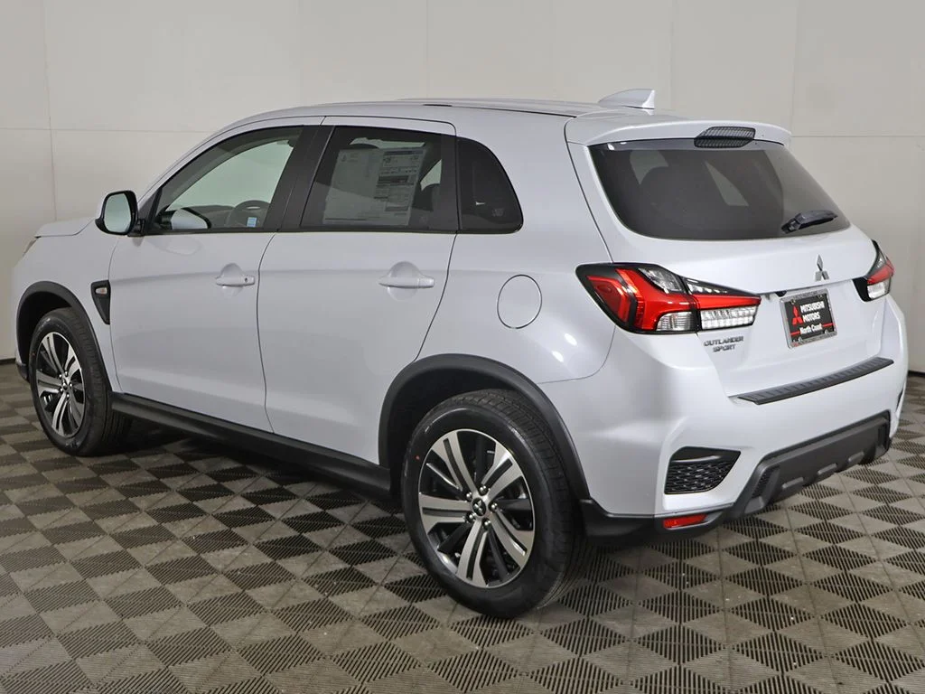 New 2026 White Mitsubishi 2.0 ES image 6