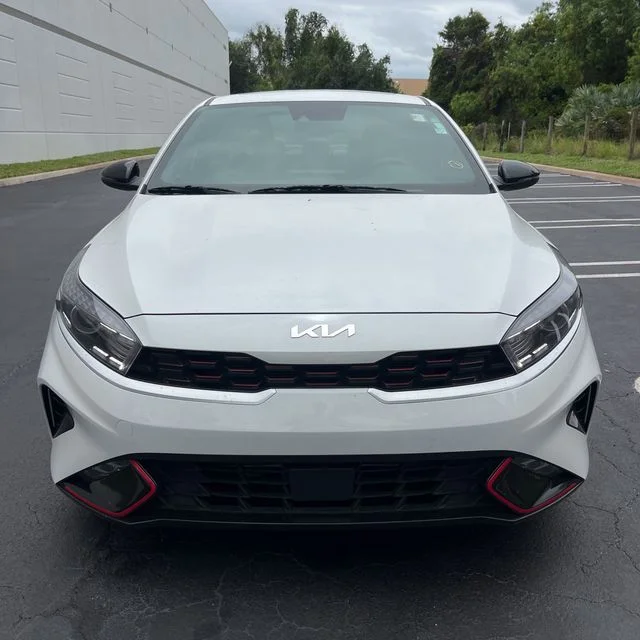 Used 2024 Snow White Pearl Kia GT-Line image 8