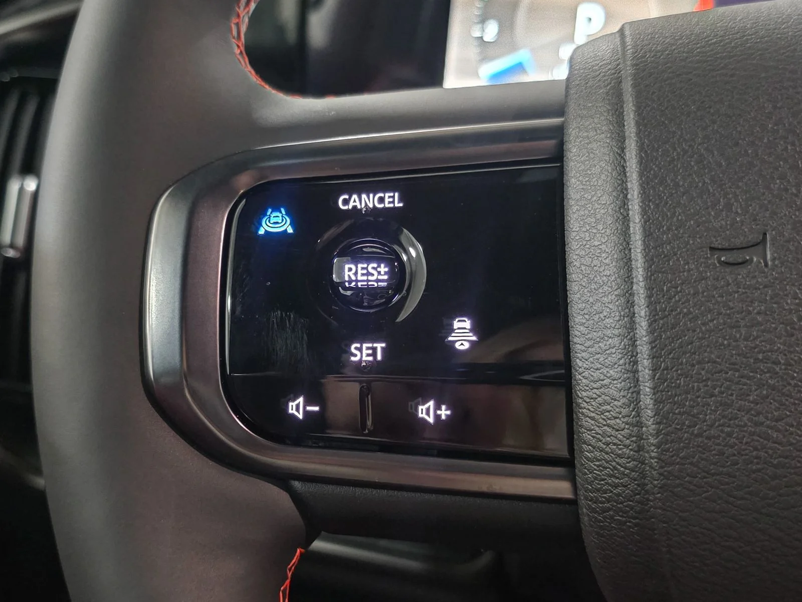 2026 Nissan Armada PRO-4X - Photo 38
