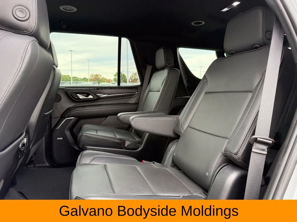 Used 2023 STERLING METALLIC GMC Denali image 27