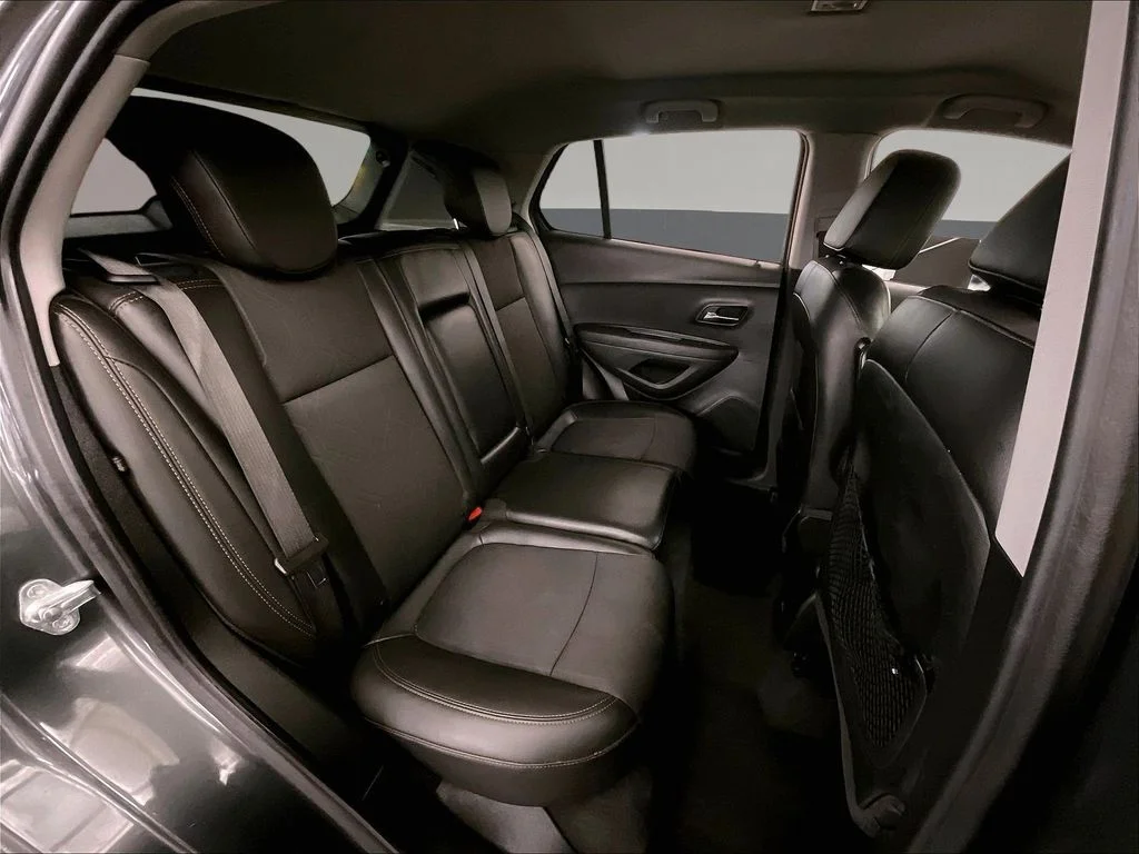 Used 2020 Gray Chevrolet LT image 31