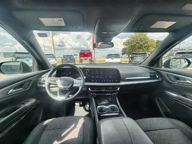 2024 Chevrolet Traverse LS - Photo 19