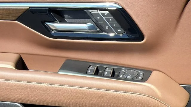 2026 Chevrolet Suburban High Country - Photo 22