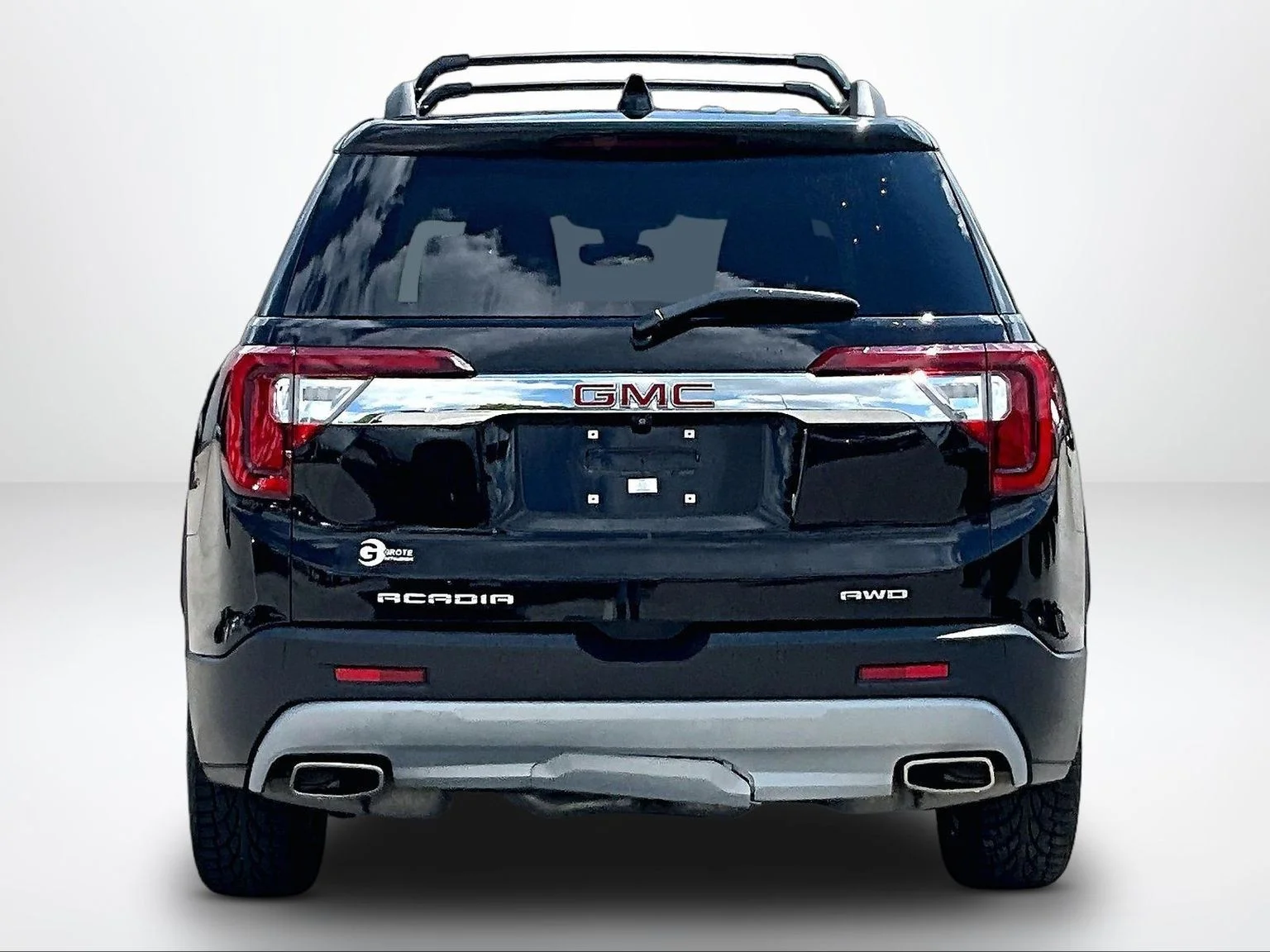 Used 2022 Black GMC SLE image 5