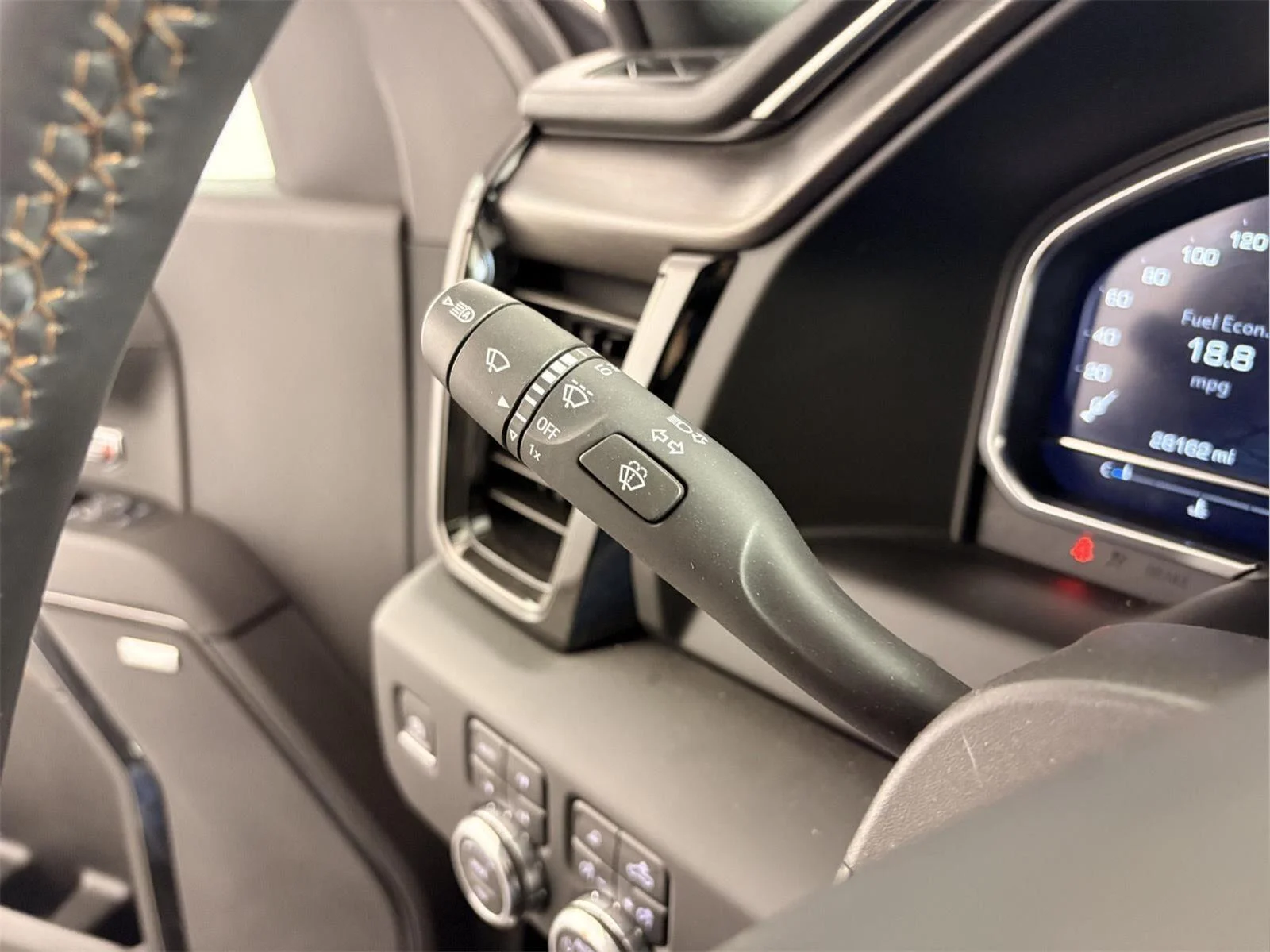 Used 2024 Onyx Black GMC AT4 image 31