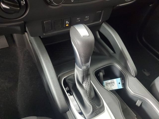 New 2026 Glacier White Nissan King Cab® S image 19