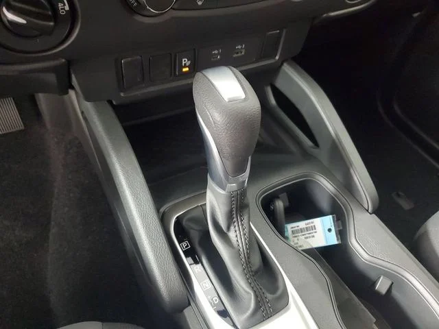 New 2026 Glacier White Nissan King Cab® S image 19
