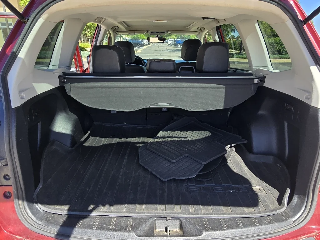 Used 2018 Venetian Red Pearl Subaru Premium image 29