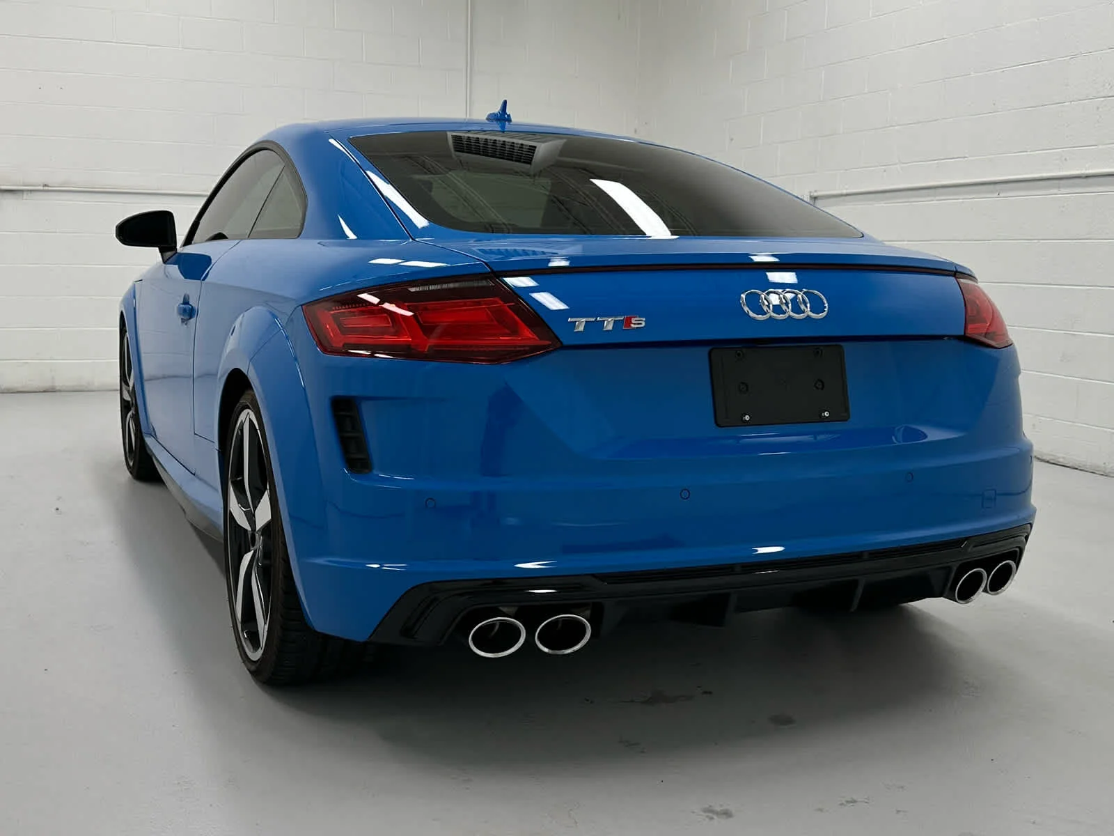 Used 2023 Turbo Blue Audi  image 8