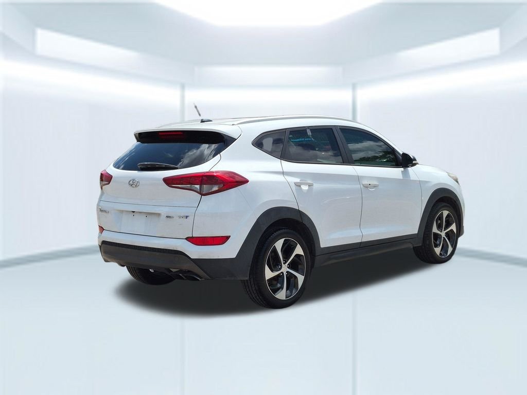 Used 2016 White Hyundai Sport image 6