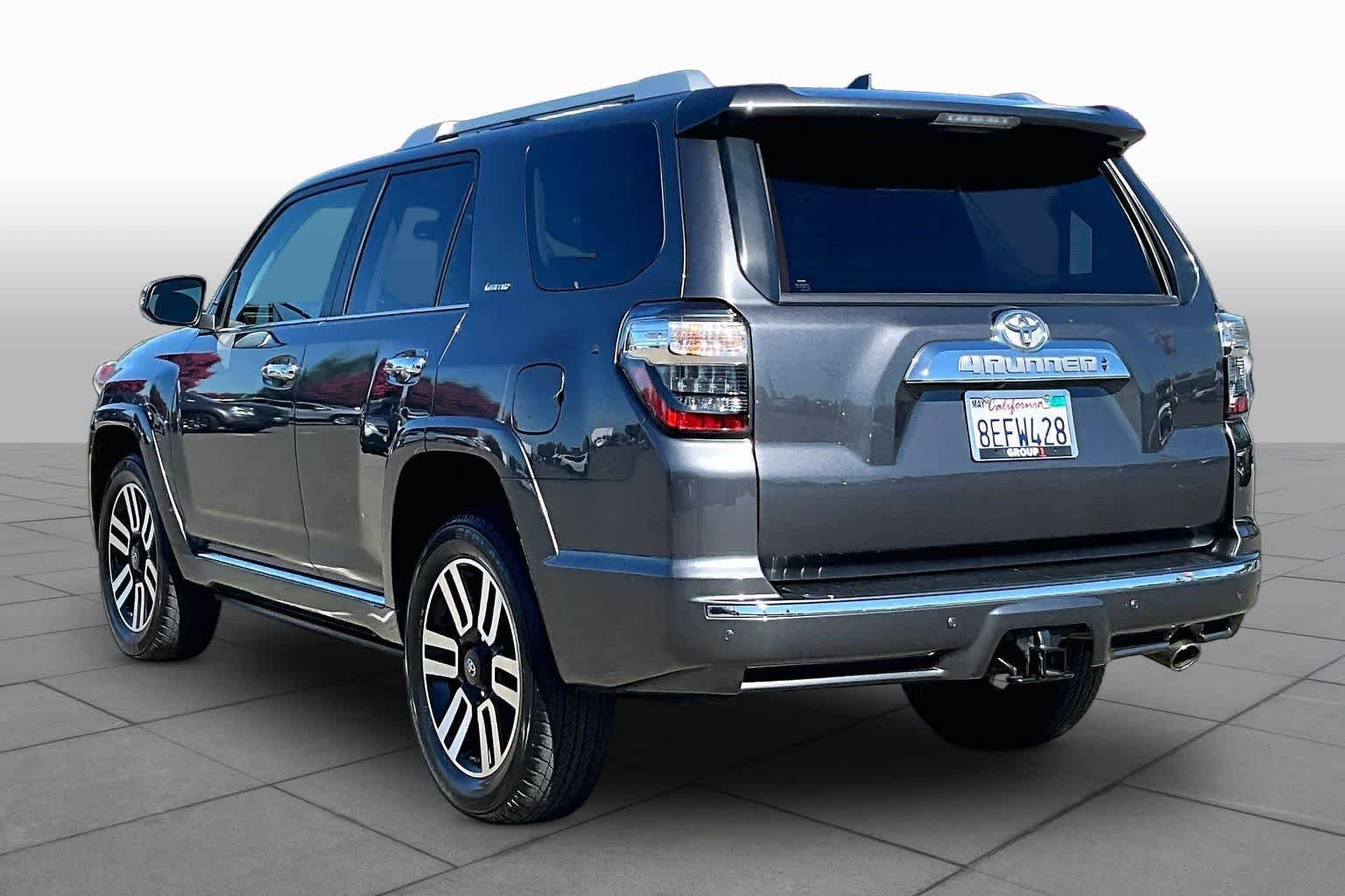 Used 2018 Magnetic Gray Metallic Toyota Limited image 11