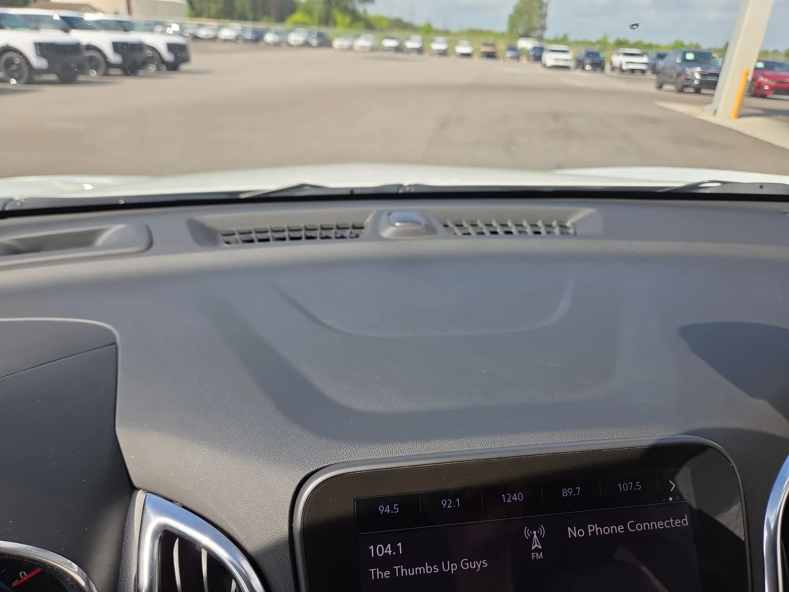 Used 2020 Summit White Chevrolet Premier image 19