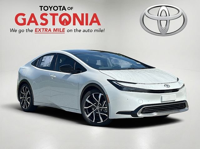 2026 Toyota Prius XSE's photo