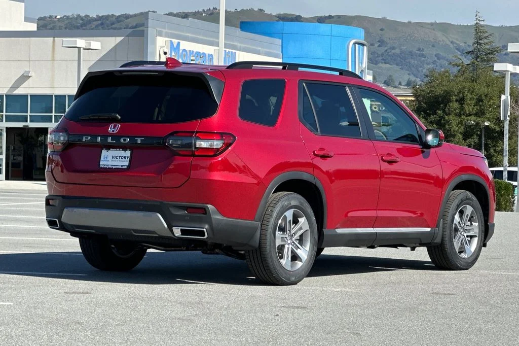 New 2026 Radiant Red Metallic II Honda EX-L image 4