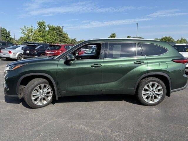 Used 2023 Cypress Toyota Limited image 8